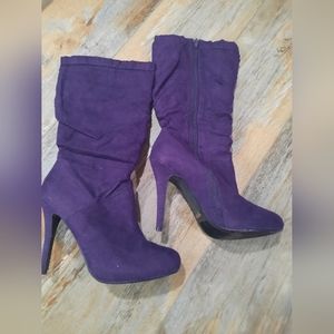 Purple suede like calf boots